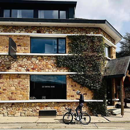Le Coffee Ride Cycling Cafe Hotel Ставело Екстериор снимка