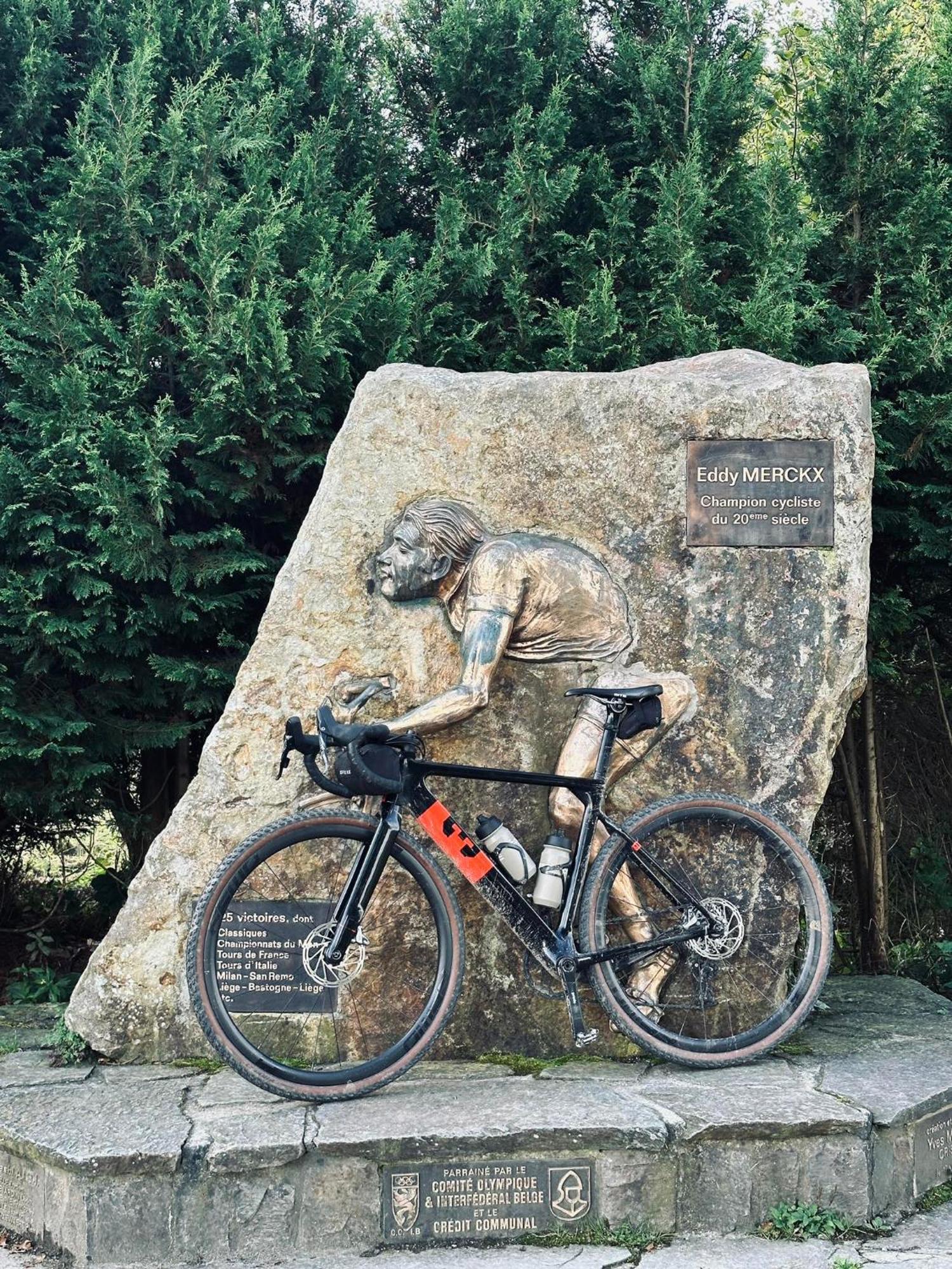 Le Coffee Ride Cycling Cafe Hotel Ставело Екстериор снимка